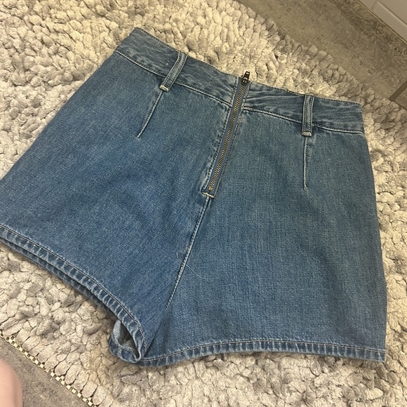 PacSun Denim Skort w/ Pockets - Picture 2 of 3